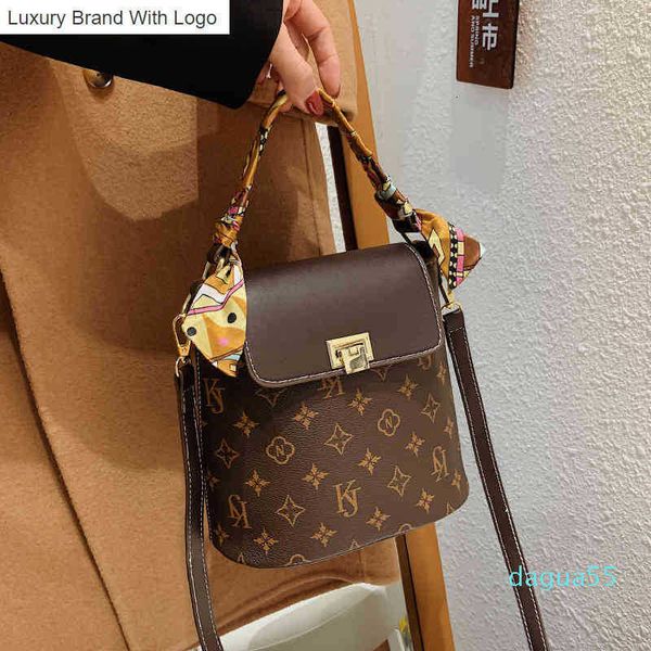 l bag handbags 2022 factory outlet bag women new print lock single shoulder messenger women's bag foreign style handbag net red fashion, Black
l bag handbags 2022 factory outlet bag women new print lock single shoulder messenger women's bag foreign style handbag net red fashion, Black