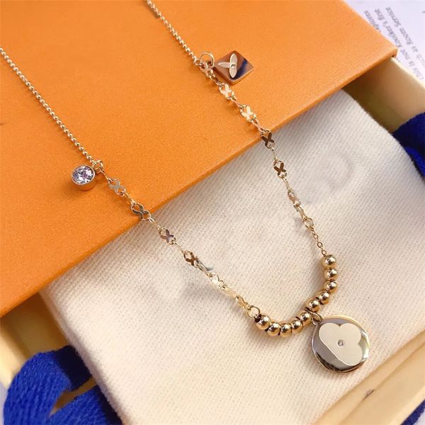 2023 luxury brand designer necklace for women fashionable new necklace high-quality titanium steel 18k gold pendant necklace jewelry, Silver
2023 luxury brand designer necklace for women fashionable new necklace high-quality titanium steel 18k gold pendant necklace jewelry, Silver