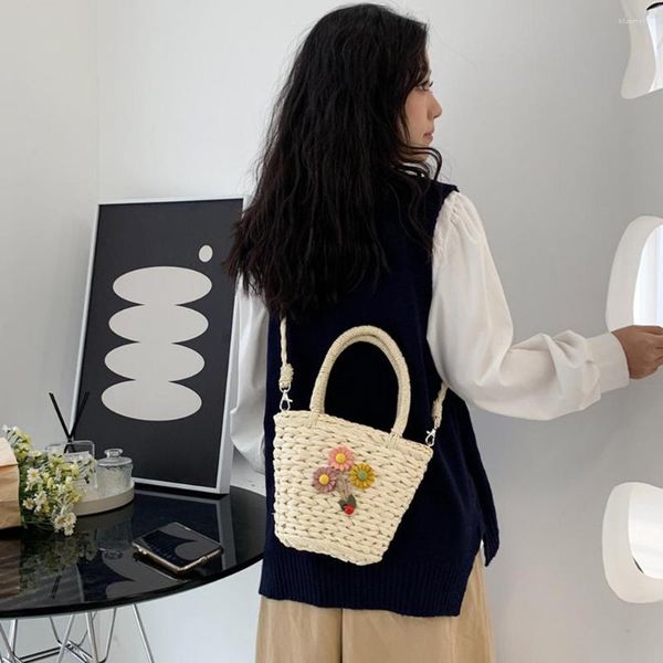 shoulder bags summer women handbags fashion woven ladies tote casual flower simple portable elegant basket shape for weekend vacation
shoulder bags summer women handbags fashion woven ladies tote casual flower simple portable elegant basket shape for weekend vacation