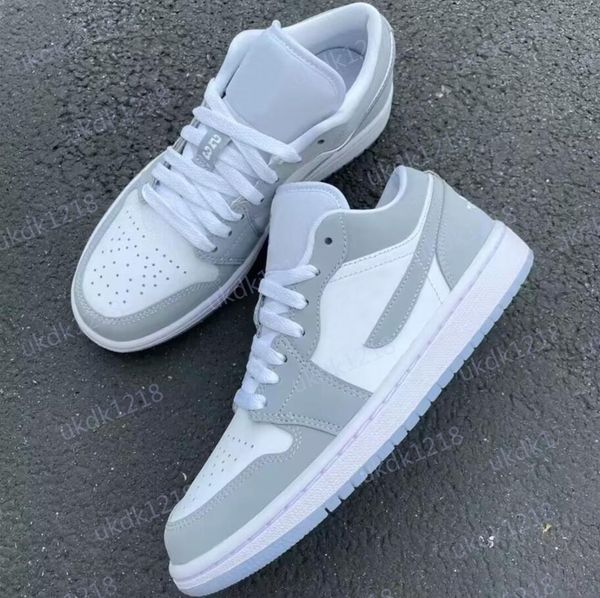 jumpman 1 designer shoes basketball for men and women low outdoor sports training running sneakers dc0774-105, Black
jumpman 1 designer shoes basketball for men and women low outdoor sports training running sneakers dc0774-105, Black