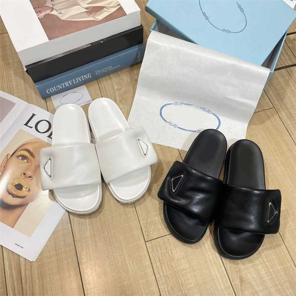 women triangle logo slippers 2023 summer womens sandals classic black white letter metal buckle flat slides flip flops summer leather outdoo
women triangle logo slippers 2023 summer womens sandals classic black white letter metal buckle flat slides flip flops summer leather outdoo