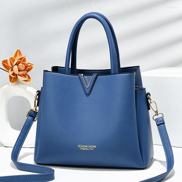 shoulder bags spring and summer selling textured messenger women's bag simple elegant fashionable handbag women
shoulder bags spring and summer selling textured messenger women's bag simple elegant fashionable handbag women