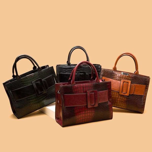fashion crocodile pattern handbag trend shoulder cross bag large capacity three sets
fashion crocodile pattern handbag trend shoulder cross bag large capacity three sets