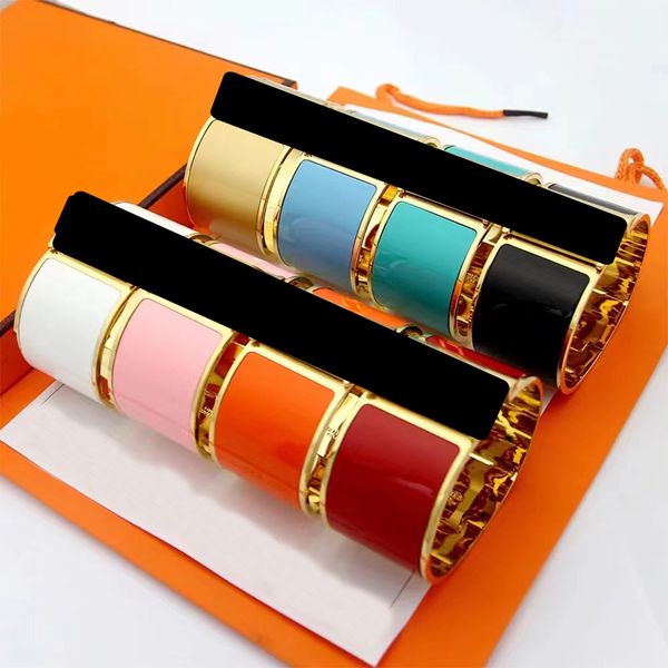 2023 brand luxury cuff bracelet classic 33mm ultra widebracelet fashion couple bracelet for women 18k rose gold bracelet charm jewelry gift, White
2023 brand luxury cuff bracelet classic 33mm ultra widebracelet fashion couple bracelet for women 18k rose gold bracelet charm jewelry gift, White