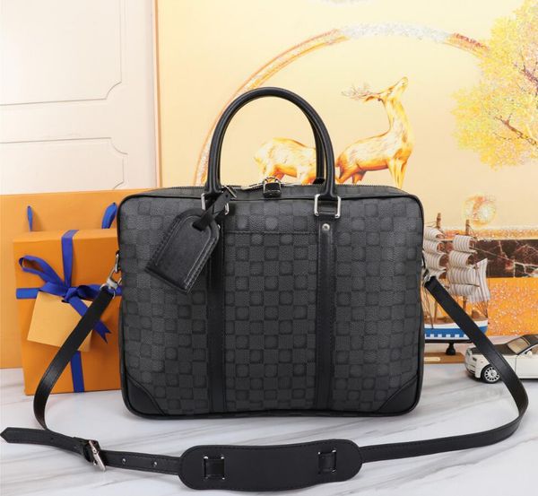luxurys men business briefcase shoulder voyage handbag computer bag genuine leather louiseity mens handbags tote with nameplate lock m46457
luxurys men business briefcase shoulder voyage handbag computer bag genuine leather louiseity mens handbags tote with nameplate lock m46457