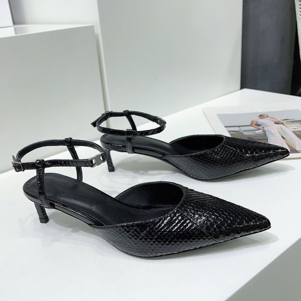 dress shoes kitten with strap triomphes in metallic 36ag signature engraved on the buckle adjustable buckle pointy toe shape strap barefoot, Black
dress shoes kitten with strap triomphes in metallic 36ag signature engraved on the buckle adjustable buckle pointy toe shape strap barefoot, Black