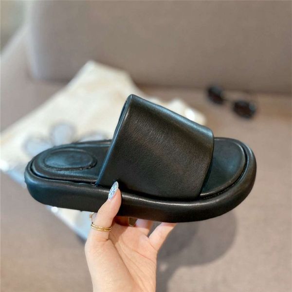 fashion slippers 2023 balencaigaity luxury design summer men's and women's flats thick soled leather rubber lettering logo casual, Black
fashion slippers 2023 balencaigaity luxury design summer men's and women's flats thick soled leather rubber lettering logo casual, Black