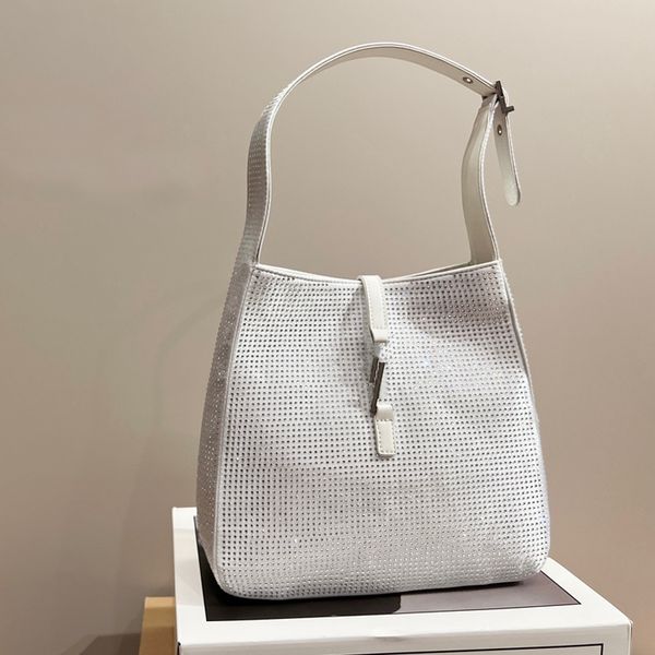 full underarm bag women handbag shoulder hobo bags fashion silver hardware letter buckle adjustable shoulder strap lady shopping purse high
full underarm bag women handbag shoulder hobo bags fashion silver hardware letter buckle adjustable shoulder strap lady shopping purse high