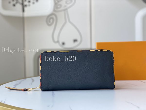2023 fashion flowers designer wallets luxurys men women leather bags classic letters key coin purse original box plaid card holder 80680, Red;black
2023 fashion flowers designer wallets luxurys men women leather bags classic letters key coin purse original box plaid card holder 80680, Red;black