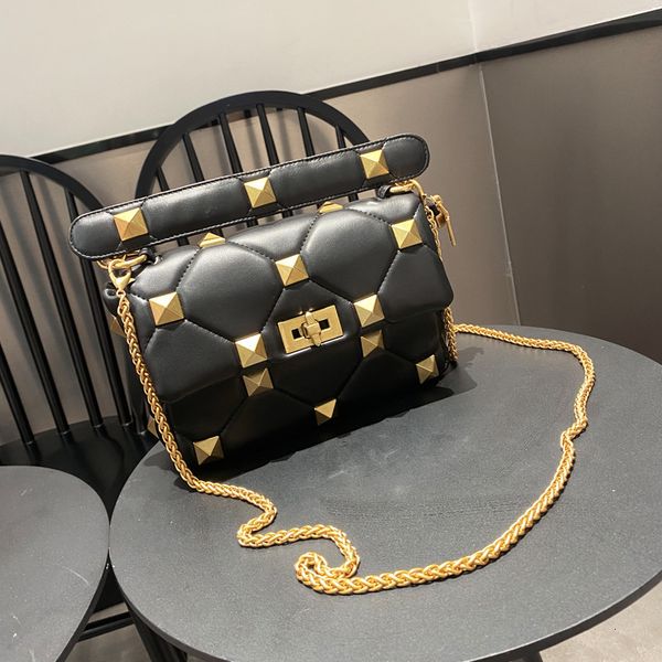 evening bags luxury designer chain rivet women handbag pu leather tote candy colors shoulder bag and purse cross body messenger 230307
evening bags luxury designer chain rivet women handbag pu leather tote candy colors shoulder bag and purse cross body messenger 230307