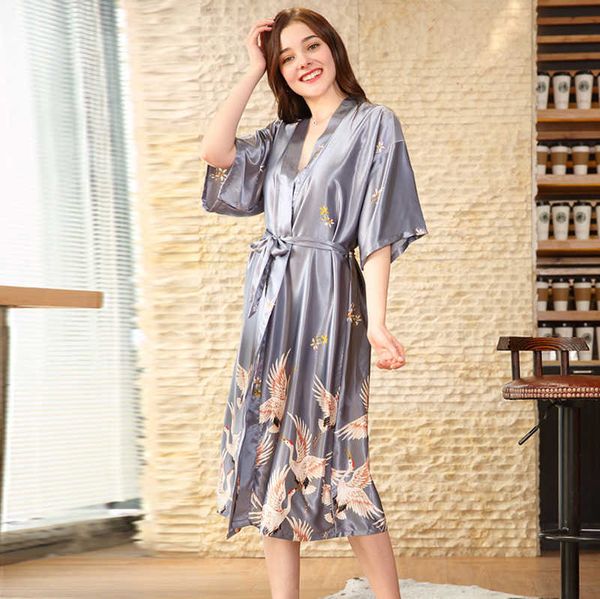 women sleepwear satin robe long kimono bathrobe short sleeve v-neck nightgown japanese style sleepwear dress nightdress homewear, Black;red
women sleepwear satin robe long kimono bathrobe short sleeve v-neck nightgown japanese style sleepwear dress nightdress homewear, Black;red