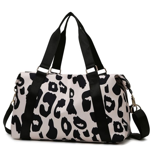 stuff sacks women travel bags duffle shoulder bag large multi-functional for girls female big capacity sports storage fitness handbag 230307
stuff sacks women travel bags duffle shoulder bag large multi-functional for girls female big capacity sports storage fitness handbag 230307