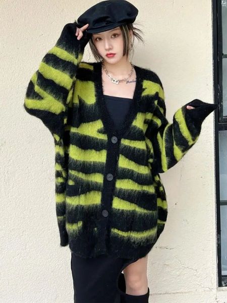 women's knits tees 2023 women green leopard mohair cardigan autumn mink fur knitting vneckjacket 230308, White
women's knits tees 2023 women green leopard mohair cardigan autumn mink fur knitting vneckjacket 230308, White
