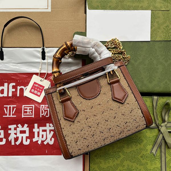 bamboo tote bag chian shoulder bags shopping purse women handbag classic full diamond decoration hasp cowhide genuine leather hardware lette
bamboo tote bag chian shoulder bags shopping purse women handbag classic full diamond decoration hasp cowhide genuine leather hardware lette