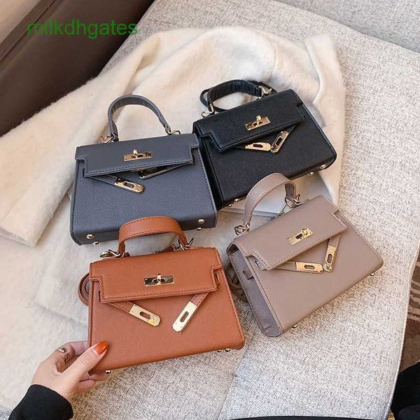 h kelys designer bags portable women's 20230 new fashion autumn winter versatile handprint one shoulder crossbody
h kelys designer bags portable women's 20230 new fashion autumn winter versatile handprint one shoulder crossbody