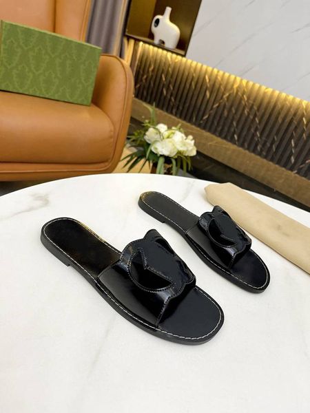 2023 designer plaid slippers men's and women's lovers classic slippers leather berry sandals plaid stripe slide platform sandals f, Black
2023 designer plaid slippers men's and women's lovers classic slippers leather berry sandals plaid stripe slide platform sandals f, Black