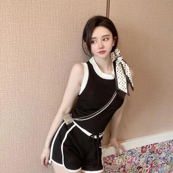 2023 women's two piece pants knitted short set sleeveless knit vest girl elastic waist tracksuits sweat suit, White
2023 women's two piece pants knitted short set sleeveless knit vest girl elastic waist tracksuits sweat suit, White
