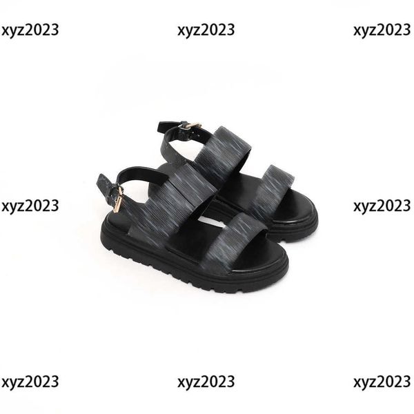 kids sandals girl slippers child shoes summer classic letter print cost price box packaging children's size 26-35, Black;red
kids sandals girl slippers child shoes summer classic letter print cost price box packaging children's size 26-35, Black;red