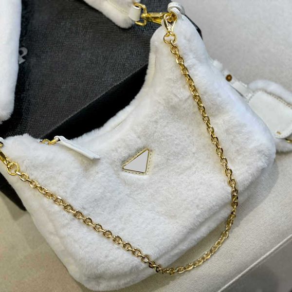 pbag triangle shopping bags totes prabag 3 in 1 hobo tote womens plush designer winter luxurys handbag chain shoulder messenger purse 221123
pbag triangle shopping bags totes prabag 3 in 1 hobo tote womens plush designer winter luxurys handbag chain shoulder messenger purse 221123
