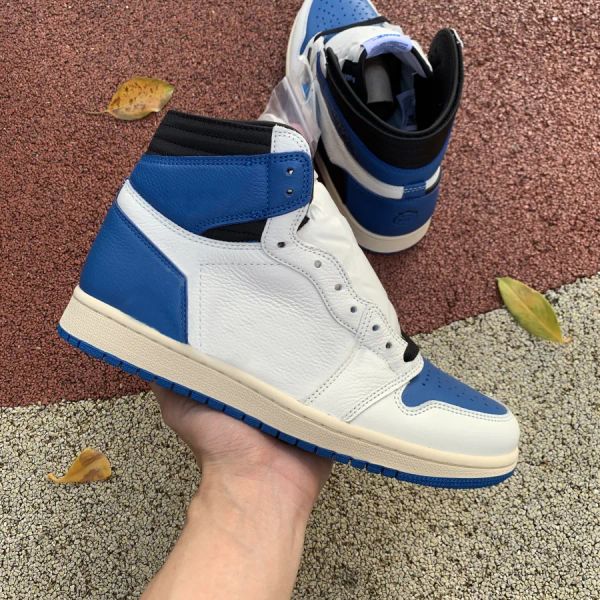 2023 og basketball shoes sports sneakers blue hyper royal patent panda dark mocha bred 1s shadow unc smoke grey chicago
2023 og basketball shoes sports sneakers blue hyper royal patent panda dark mocha bred 1s shadow unc smoke grey chicago