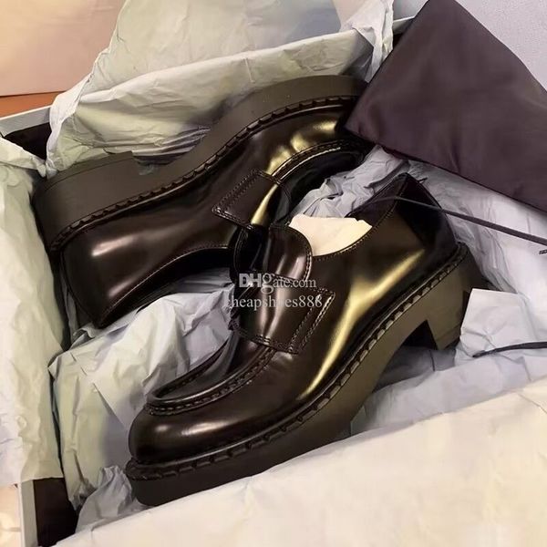 with box prad shoes loafers shoes platform sneakers chunky sole white black triangle logo brushed leather pointed round toes monolith wom xi
with box prad shoes loafers shoes platform sneakers chunky sole white black triangle logo brushed leather pointed round toes monolith wom xi