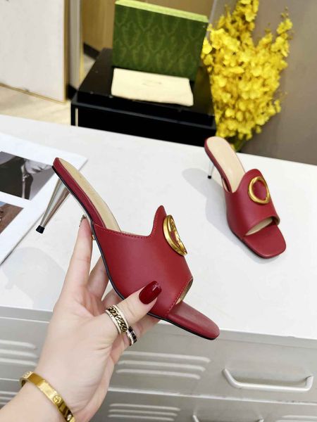 the latest designer women's luxury sandals luxury high heels leather sandals summer beach wedding shoes k032, Black
the latest designer women's luxury sandals luxury high heels leather sandals summer beach wedding shoes k032, Black