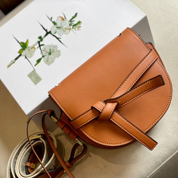 handbag crossbody loewees mini gate dual bag mens saddle shoulder designer women sling bag leather calfskin
handbag crossbody loewees mini gate dual bag mens saddle shoulder designer women sling bag leather calfskin