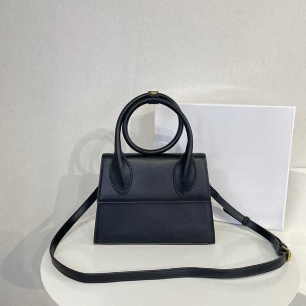 french ja small crowd bag 2022 new portable one shoulder diagonal women's bag armpit difference bag versatile small bag
french ja small crowd bag 2022 new portable one shoulder diagonal women's bag armpit difference bag versatile small bag