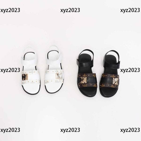 kids sandals girl slippers child shoes summer shiny metal buckle design cost price box packaging children's size 26-35, Black;red
kids sandals girl slippers child shoes summer shiny metal buckle design cost price box packaging children's size 26-35, Black;red