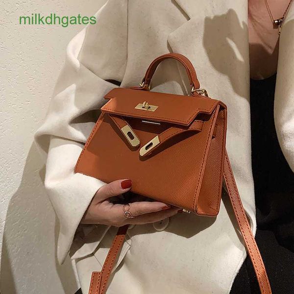 h kelys designer bags high sense small 2023 new women's autumn versatile messenger square portable
h kelys designer bags high sense small 2023 new women's autumn versatile messenger square portable