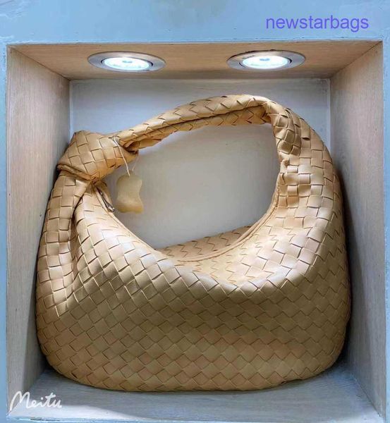 original edition bottegs venets point bags online shop woven bag 2023 new hand large capacity knotted hand cloud ox horn dumpling
original edition bottegs venets point bags online shop woven bag 2023 new hand large capacity knotted hand cloud ox horn dumpling