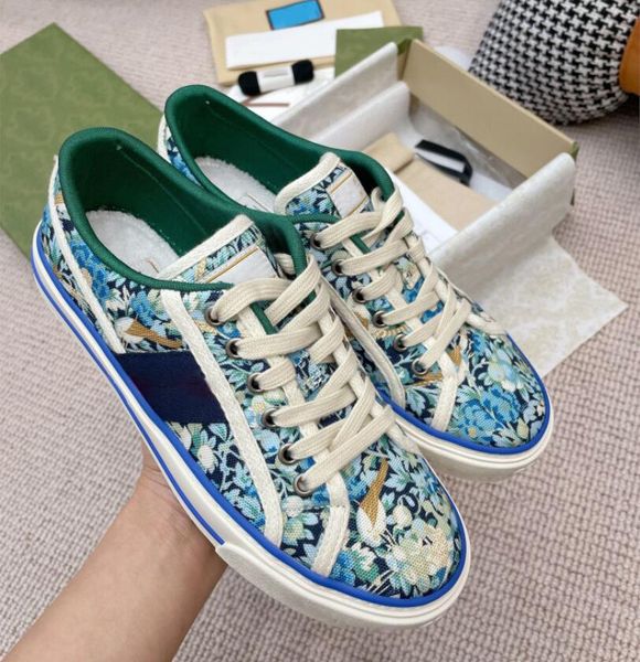 various styles designer woman shoe sneaker fashion mens low side medium shoes colours indoor and outdoor classic fashion chaussures de espad, Black
various styles designer woman shoe sneaker fashion mens low side medium shoes colours indoor and outdoor classic fashion chaussures de espad, Black