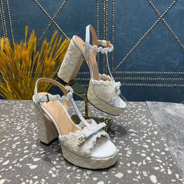 slippers summer new metal human head decoration solid color high-heeled women's shoes pointy casual slip-on shoes with european and ame, Black
slippers summer new metal human head decoration solid color high-heeled women's shoes pointy casual slip-on shoes with european and ame, Black