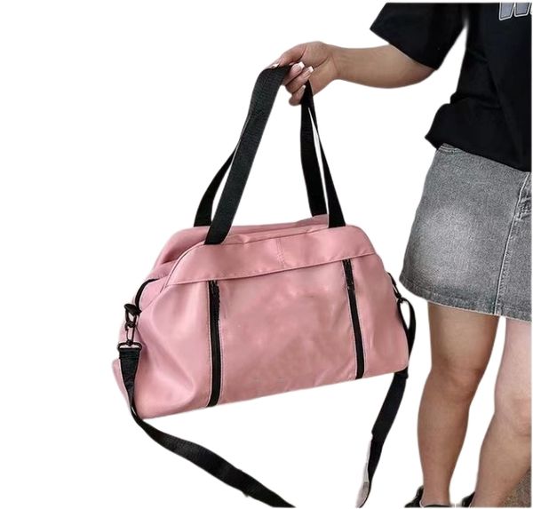 handbags men women portable waterproof travel bag fashion duffle bag travel luggage storage pouch
handbags men women portable waterproof travel bag fashion duffle bag travel luggage storage pouch