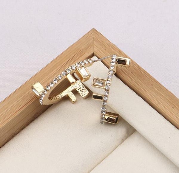 simple fashion women 18k gold plated designer ear stud earrings brand designers round geometry letters crystal rhinestone earring wedding pa, Golden;silver
simple fashion women 18k gold plated designer ear stud earrings brand designers round geometry letters crystal rhinestone earring wedding pa, Golden;silver