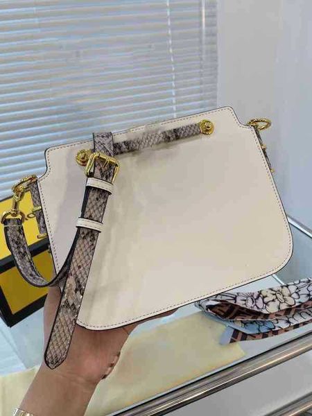 fbag shoulder bags luxury brand fashion simple wallet square purses women's designer real leather mobile phone handbags 1127
fbag shoulder bags luxury brand fashion simple wallet square purses women's designer real leather mobile phone handbags 1127