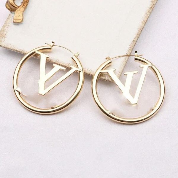 luxury brand women earrings designers letter ear stud gold silver plated geometric earring for wedding party jewerlry accessories er0003-000, Golden
luxury brand women earrings designers letter ear stud gold silver plated geometric earring for wedding party jewerlry accessories er0003-000, Golden