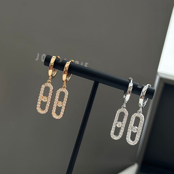 stud sliding diamond move uno circle earringss925 silver original french classic jewelry holiday giftoriginal classic brand 1 1 230307, Golden;silver
stud sliding diamond move uno circle earringss925 silver original french classic jewelry holiday giftoriginal classic brand 1 1 230307, Golden;silver