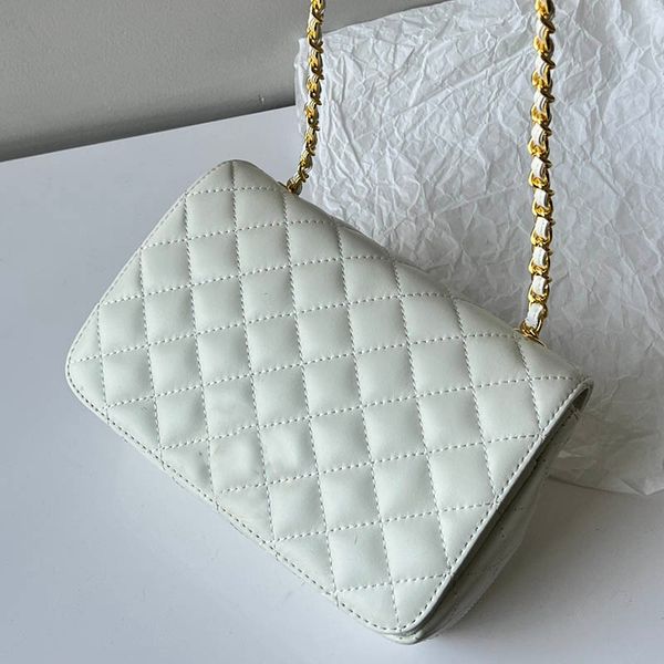 women luxury clutch classic flap shoulder bag matelasse chain leather quilted mini wallet designer crossbody bag trend purse card holder mul
women luxury clutch classic flap shoulder bag matelasse chain leather quilted mini wallet designer crossbody bag trend purse card holder mul
