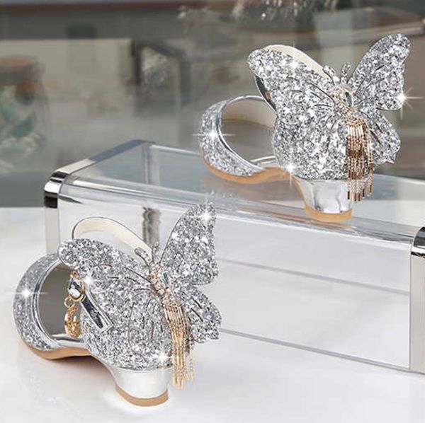 sandals princess kids leather shoes for girls glitter butterfly knot dress banquet party children high heel shoe for kids girls sandals 2303, Black;red
sandals princess kids leather shoes for girls glitter butterfly knot dress banquet party children high heel shoe for kids girls sandals 2303, Black;red