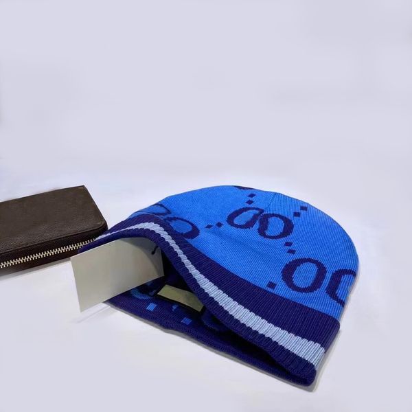 designer autumn and winter fashion beanie hat fashion trend warm matching clothing, Blue;gray
designer autumn and winter fashion beanie hat fashion trend warm matching clothing, Blue;gray