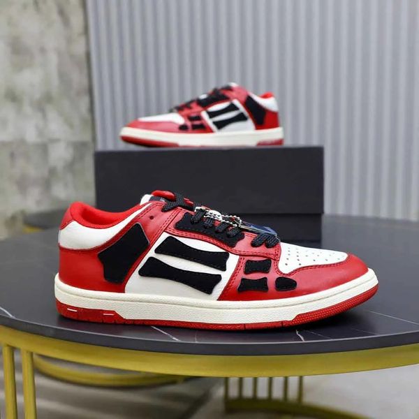 famous brand skel low sneakers shoes skeleton bones leather trainers white black blue skull couple skateboard walking couple sports eu35-46
famous brand skel low sneakers shoes skeleton bones leather trainers white black blue skull couple skateboard walking couple sports eu35-46
