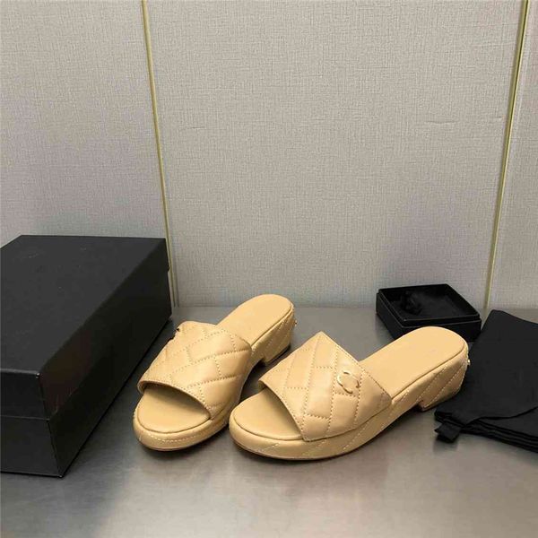 fashion women's sandals 2023 channel luxury brand summer popular leather high heel sandals leisure holiday flats 06-014, Black
fashion women's sandals 2023 channel luxury brand summer popular leather high heel sandals leisure holiday flats 06-014, Black