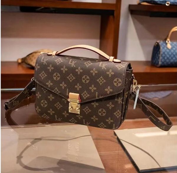 designer shoulder bags m40780/m41487 pochette handbag women luxury metis handbags lady messenger fashion bag crossbody tote wallet purse
designer shoulder bags m40780/m41487 pochette handbag women luxury metis handbags lady messenger fashion bag crossbody tote wallet purse
