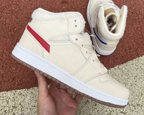 coming with box basketball shoes 2023 jumpman 1 mid sports men 1s pearl white racer blue women fashion trainers sneakers ship with box
coming with box basketball shoes 2023 jumpman 1 mid sports men 1s pearl white racer blue women fashion trainers sneakers ship with box