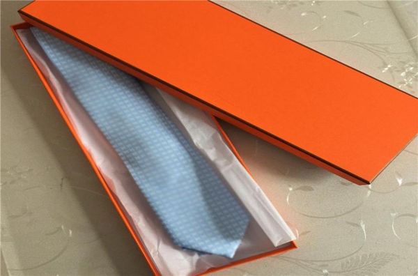 100 silk tie classic ties brand men married casual narrow necktie gift box packaging2231627, Blue;purple
100 silk tie classic ties brand men married casual narrow necktie gift box packaging2231627, Blue;purple