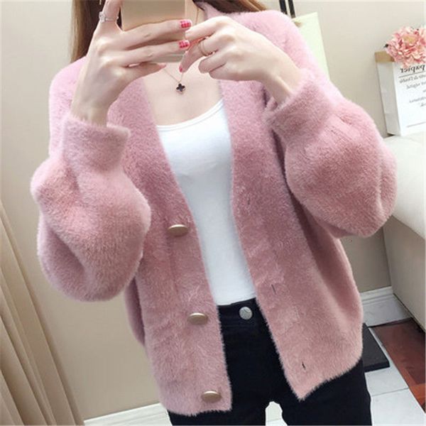 women's knits tees korean fashion imitation mink cashmere cardigan women loose velvet knitted coat sweater short white pink 230308
women's knits tees korean fashion imitation mink cashmere cardigan women loose velvet knitted coat sweater short white pink 230308