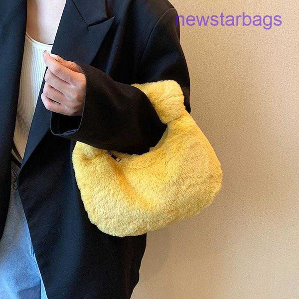 original edition bottegs venets point bags online shop autumn and winter fashion fur handheld women's 2023 new fashionable versatile un
original edition bottegs venets point bags online shop autumn and winter fashion fur handheld women's 2023 new fashionable versatile un