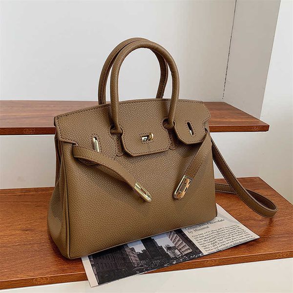 designer h ermes brikiss tote bags for sale fashion womens handbag classic oneshoulder diagonal cross portable versatile temperament bag 20
designer h ermes brikiss tote bags for sale fashion womens handbag classic oneshoulder diagonal cross portable versatile temperament bag 20