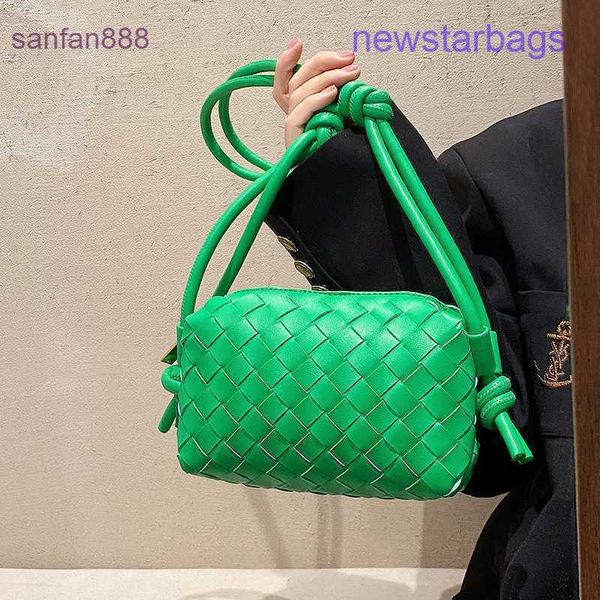 designer bag bottegs venetta s venets jodie niche design s spring and summer 2023 new woven rhombic lattice zipper pillow
designer bag bottegs venetta s venets jodie niche design s spring and summer 2023 new woven rhombic lattice zipper pillow